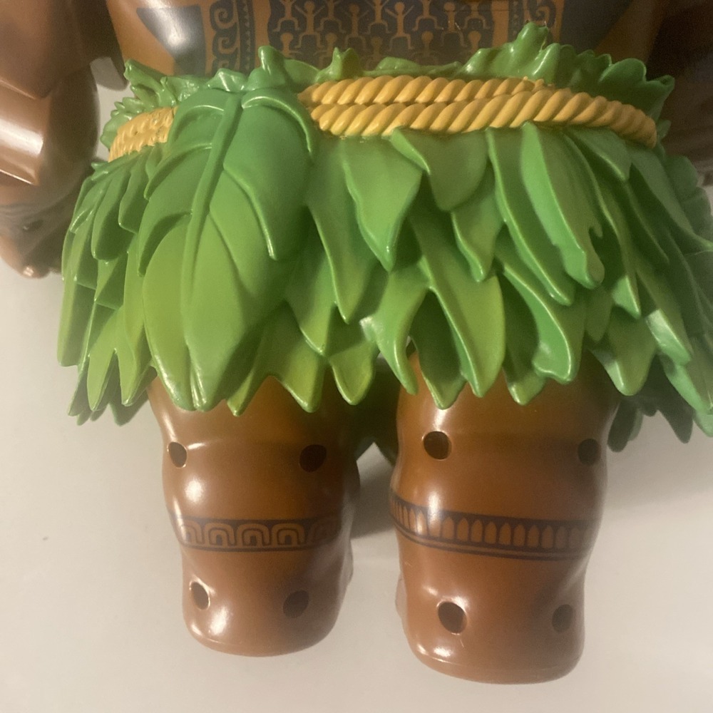 Disney Store Moana Maui Doll Talking Singing Fish Hook 12" - TESTED WORKING - Picture 12 of 16